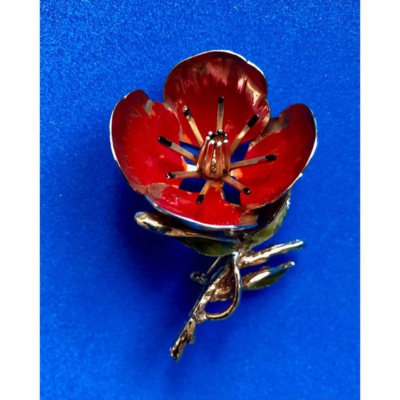 Vintage Red and Green Enamel Poppy Dimensional Brooch - Picture 3 of 4